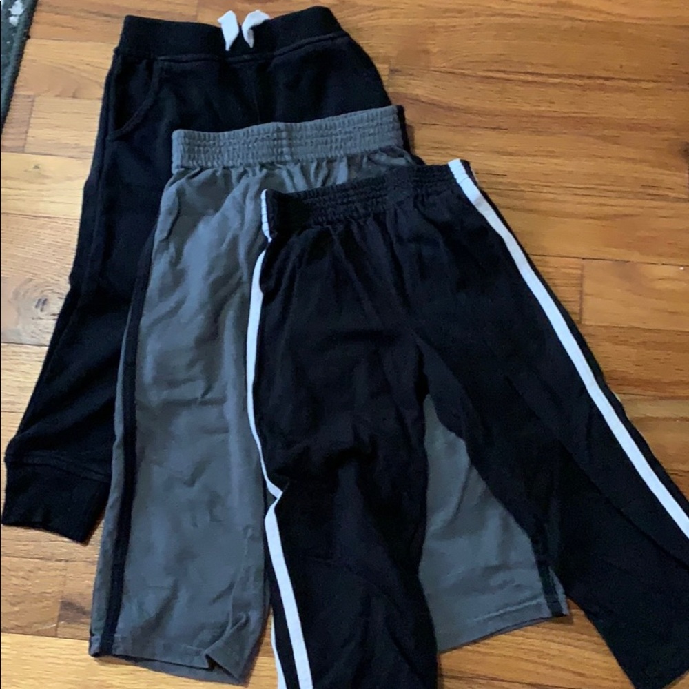 3 pairs of sweat pants